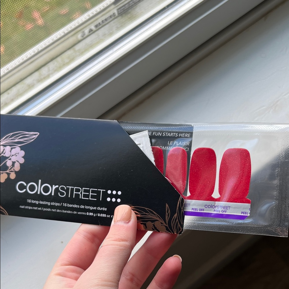 Color Street Scarlet Nail Strips